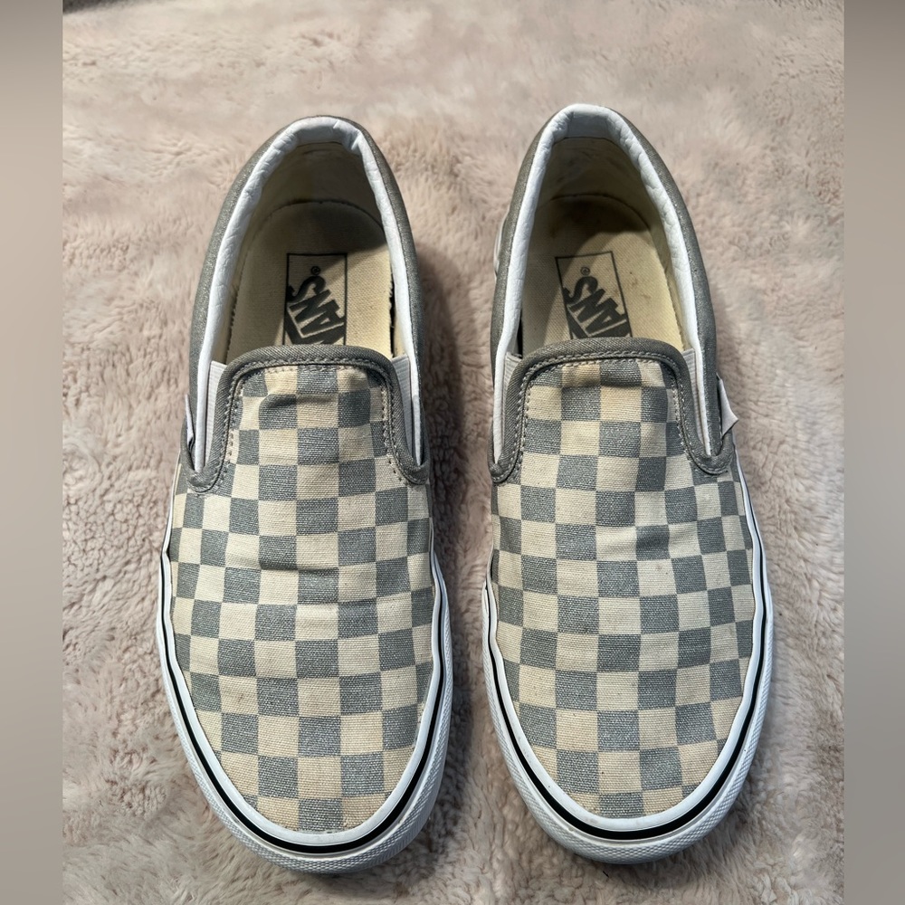 Vans slides sliver size 7 mens or 8.5 womens - Picture 1 of 6